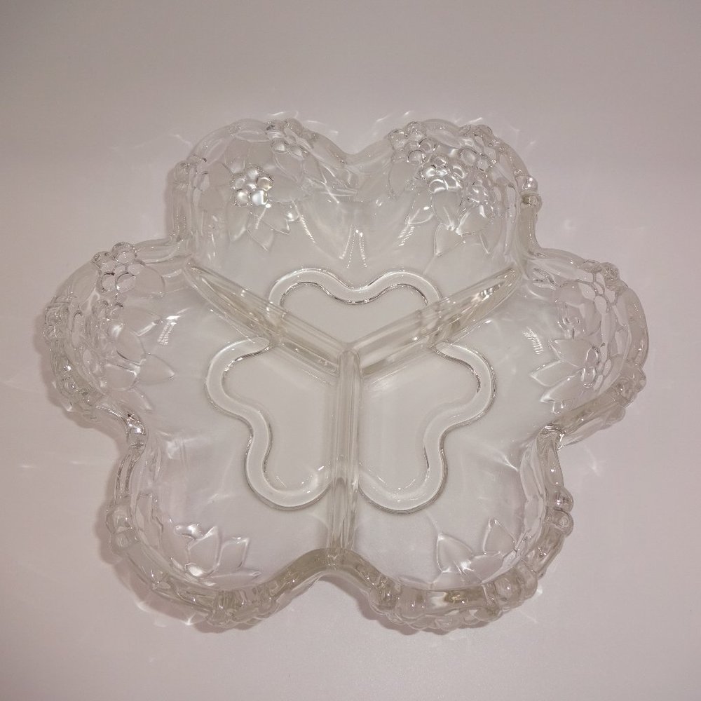 Mikasa Carmen Clear & Frosted Glass Pansy Flower Shape 3-Part Relish Dish 10"